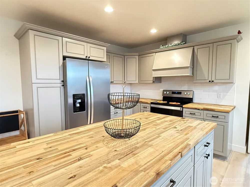 403 A STREET South Bend, WA 98586