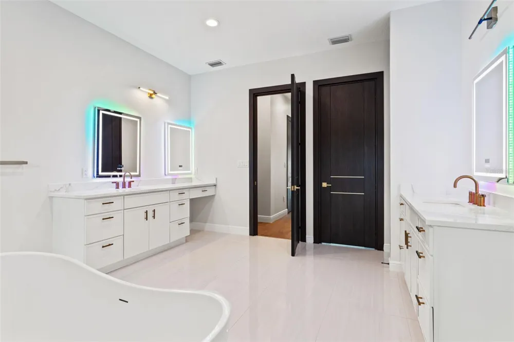 10700 PONTOFINO CIRCLE Trinity, FL 34655