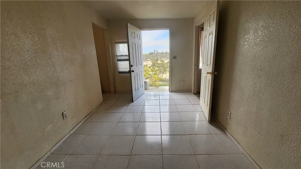 56727 Cone Boulevard Landers, CA 92285