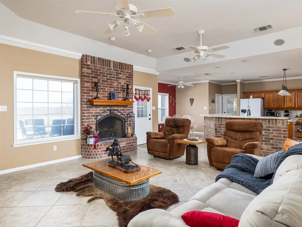 651 County Road 497 Taylor, TX 76574