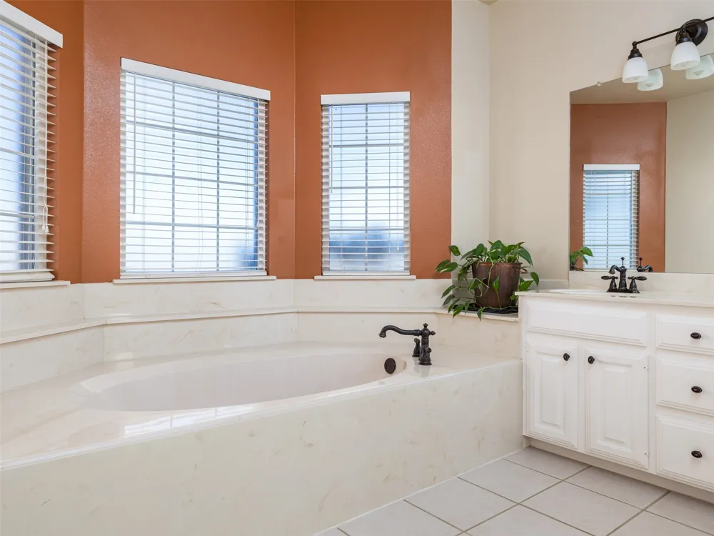 651 County Road 497 Taylor, TX 76574