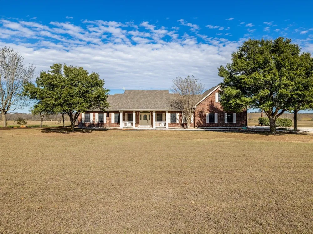 651 County Road 497 Taylor, TX 76574