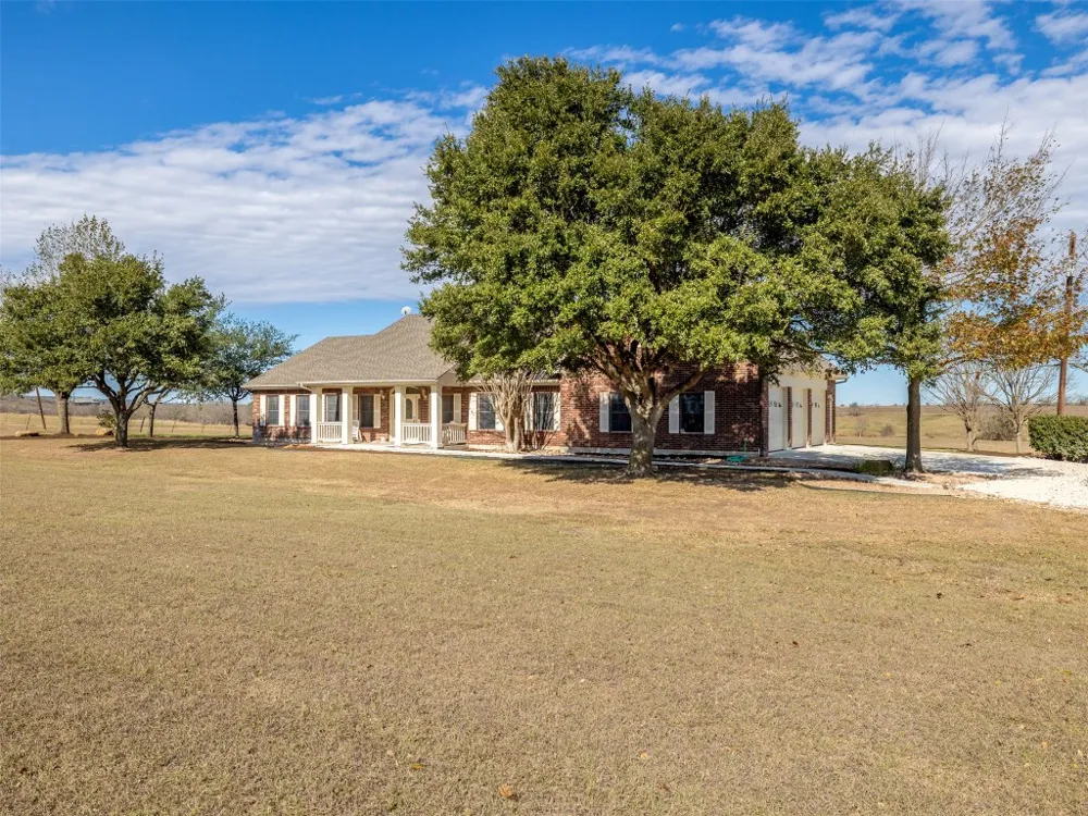 651 County Road 497 Taylor, TX 76574