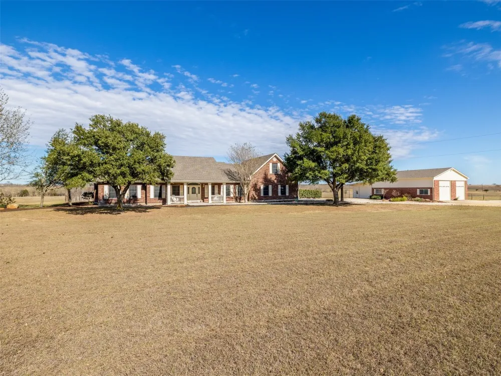 651 County Road 497 Taylor, TX 76574