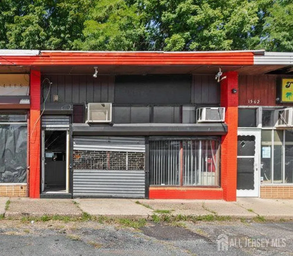 1564 Edgewood Avenue