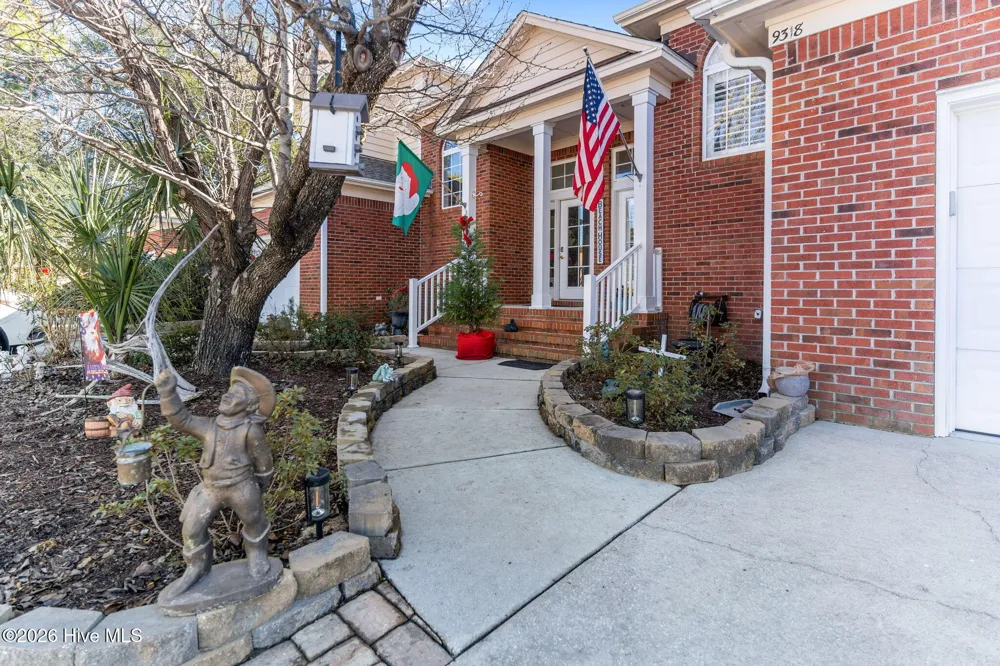 9318 Long Putt Court