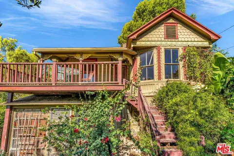 281 E AVENUE 33