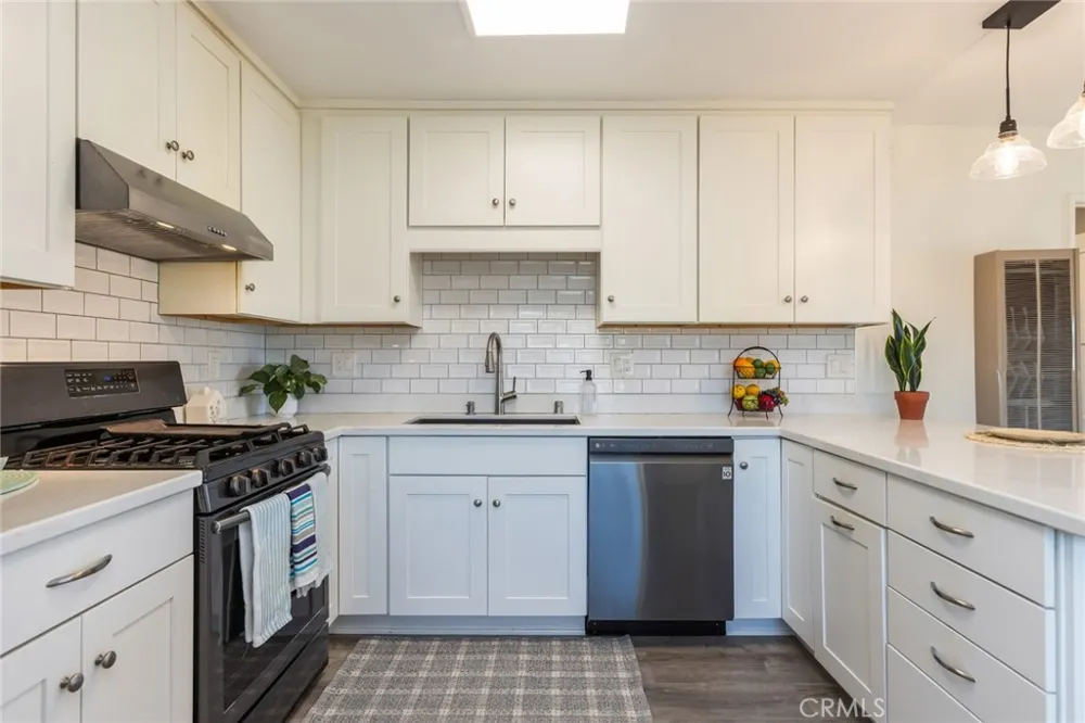 26015 Narbonne Avenue #14 Lomita, CA 90717