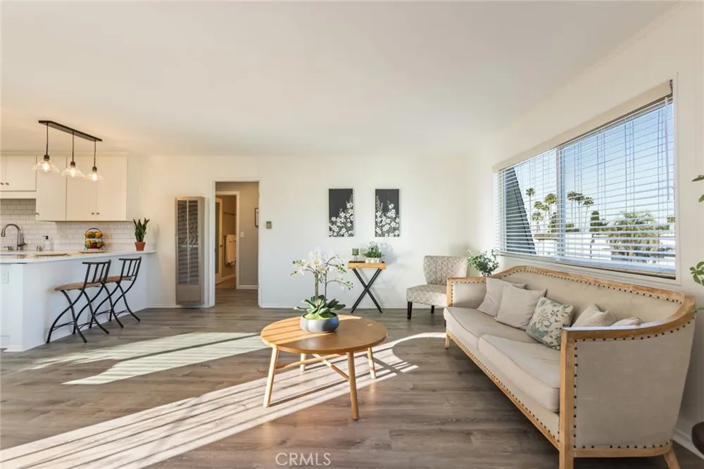 26015 Narbonne Avenue #14 Lomita, CA 90717