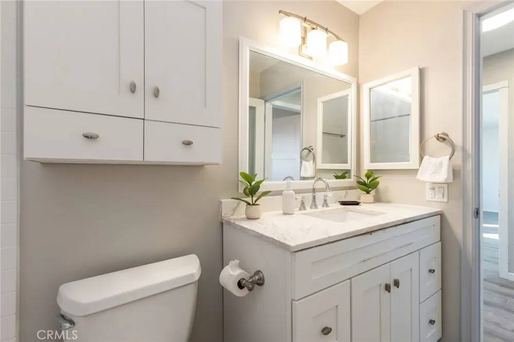 26015 Narbonne Avenue #14 Lomita, CA 90717