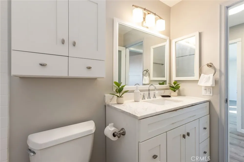 26015 Narbonne Avenue #14 Lomita, CA 90717