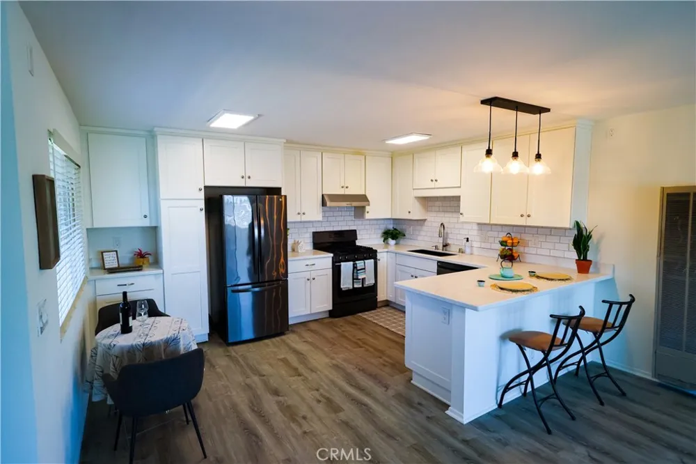 26015 Narbonne Avenue #14 Lomita, CA 90717