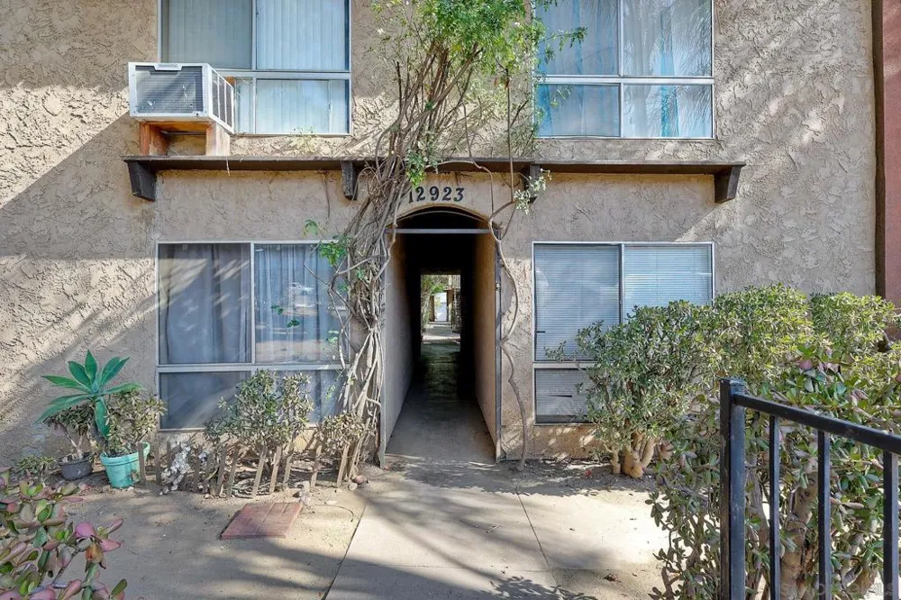 12923 Mapleview St #6 Lakeside, CA 92040