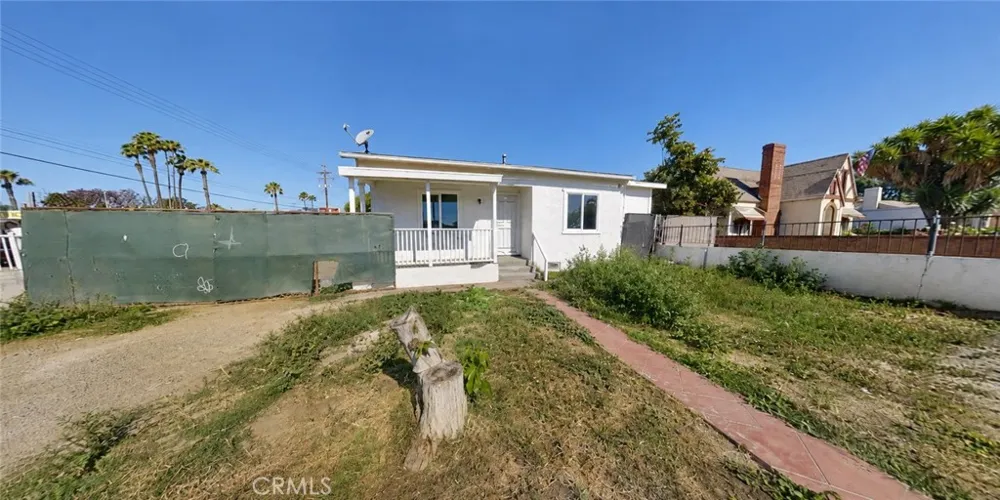 3747 Mintern Jurupa Valley, CA 92509