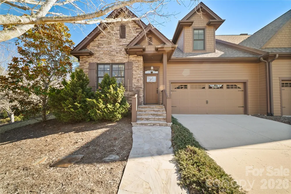 2 Meadow Vista Court