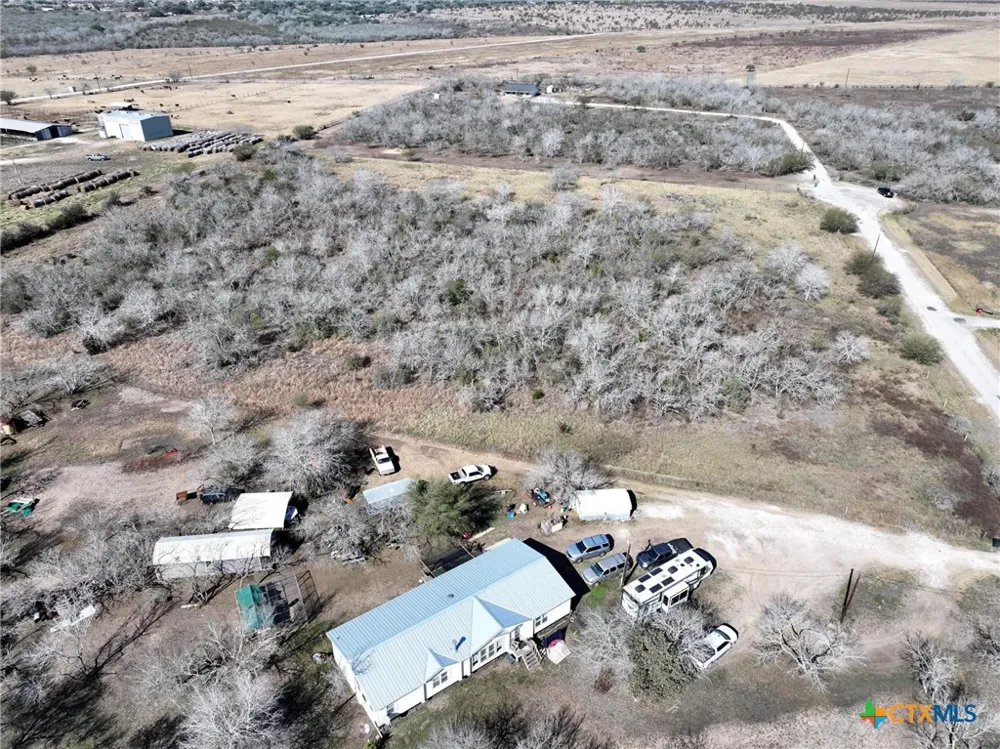 219 Nopal Beeville, TX 78102
