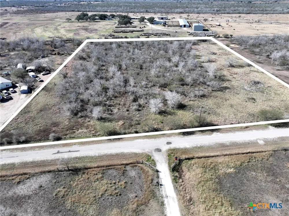 219 Nopal Beeville, TX 78102