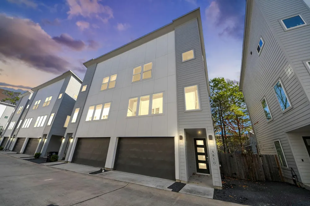 4810 Martin Oaks Lane