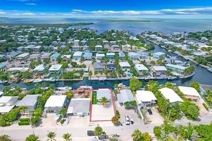 125 Gardenia St Plantation Key, FL 33070