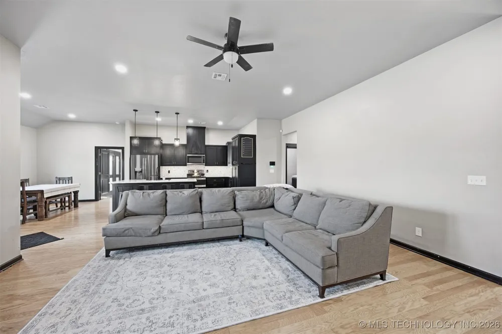 158 Sooner Drive Stroud, OK 74079