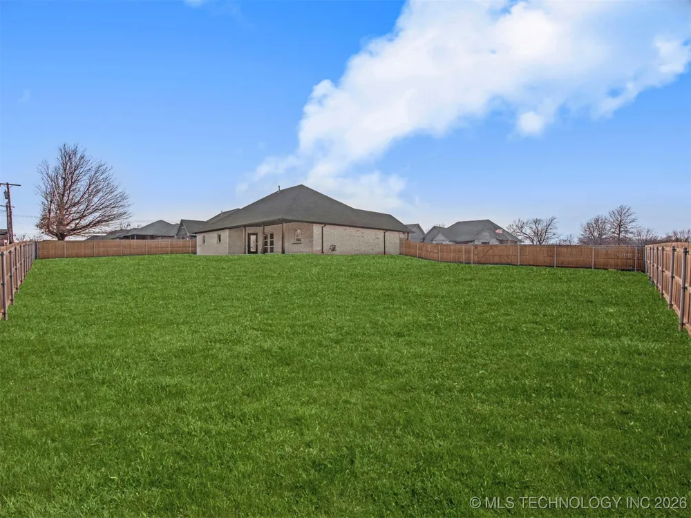 158 Sooner Drive Stroud, OK 74079