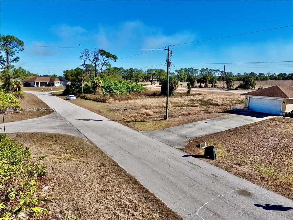 3019 S Balsam Cir La Belle, FL 33935