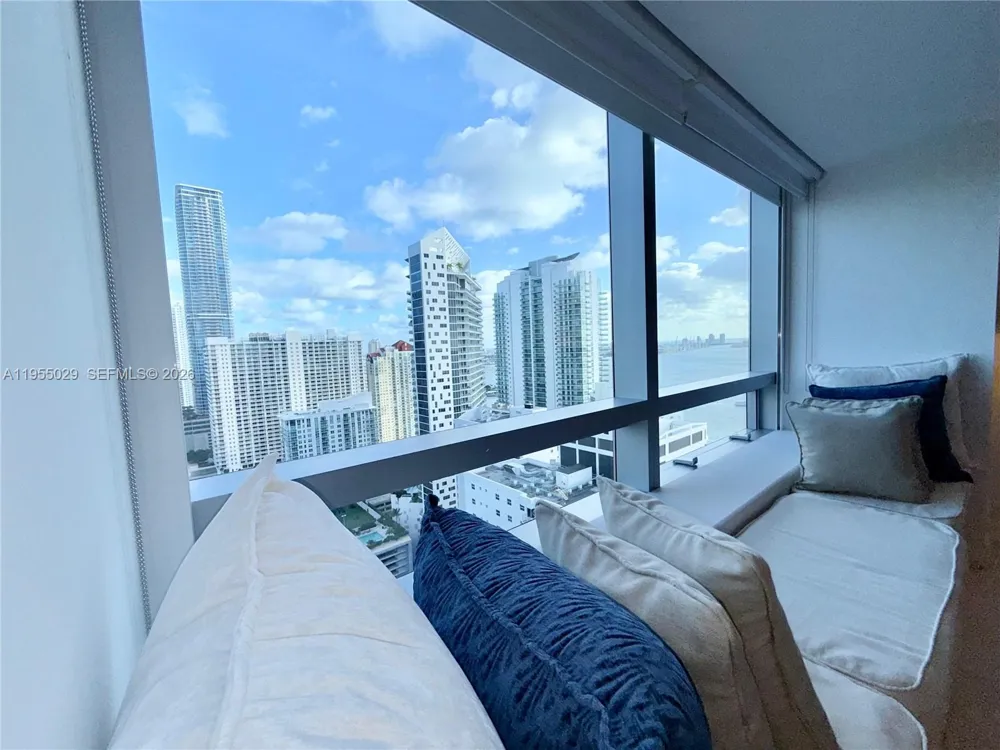 1435 Brickell Ave #3508 Miami, FL 33131