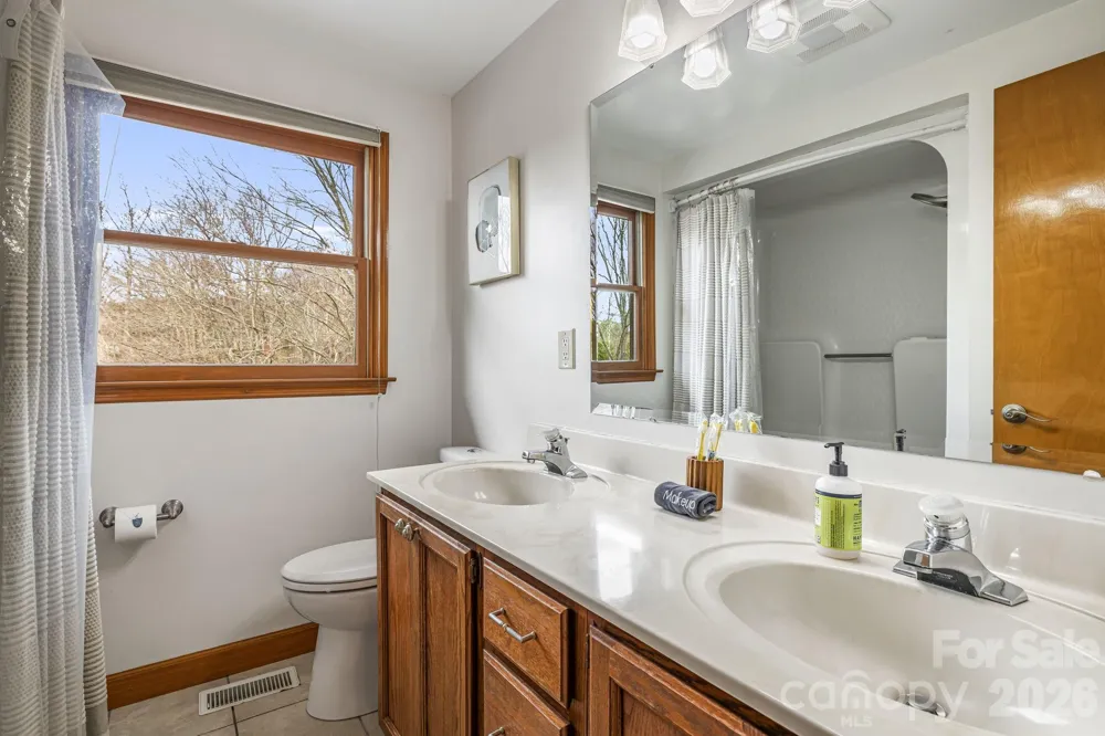 1236 Upper Brush Creek Road Fairview, NC 28730