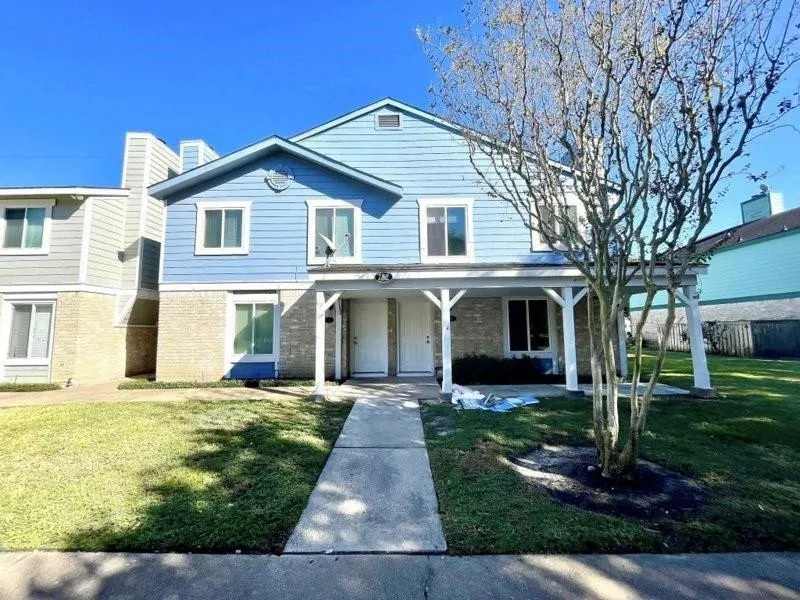 752 Memorial Mews Street #B