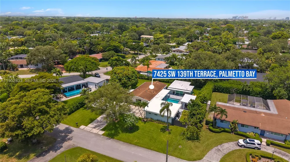 7425 SW 139th Ter Palmetto Bay, FL 33158