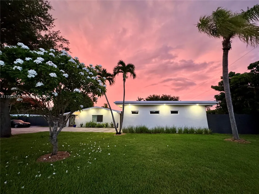 7425 SW 139th Ter Palmetto Bay, FL 33158