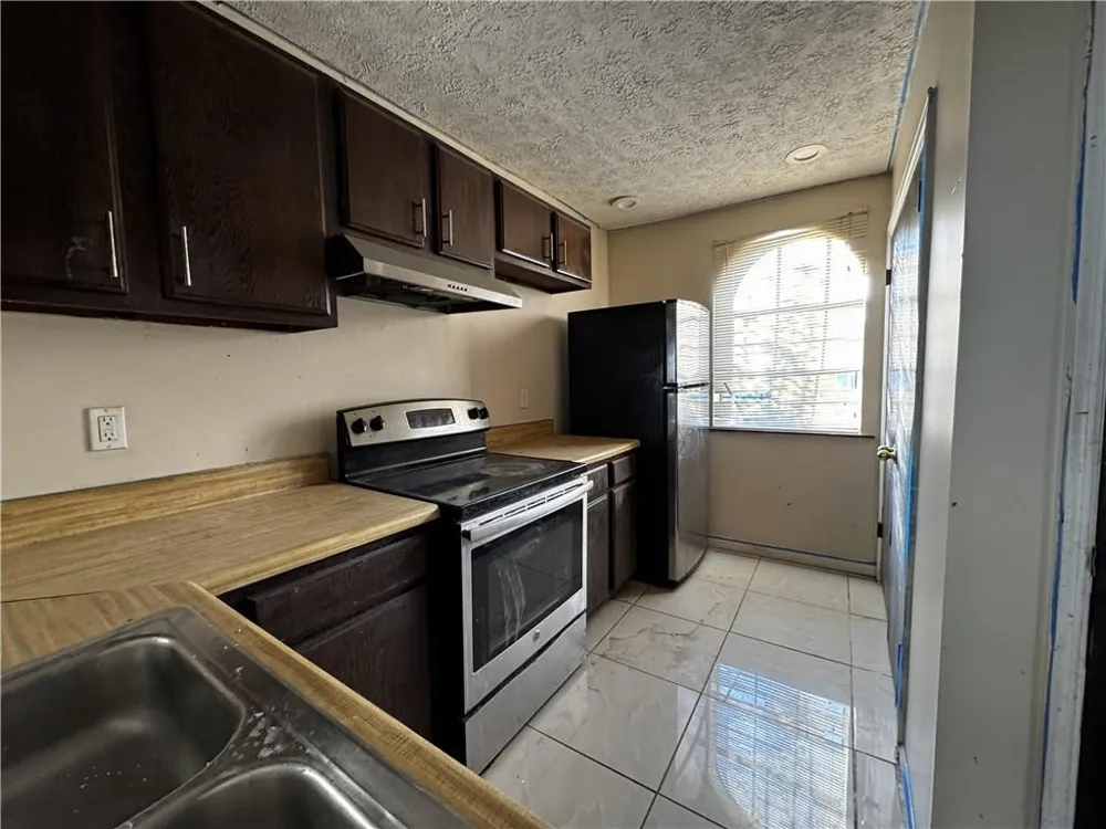 871 Brandy Oaks Lane Stone Mountain, GA 30088