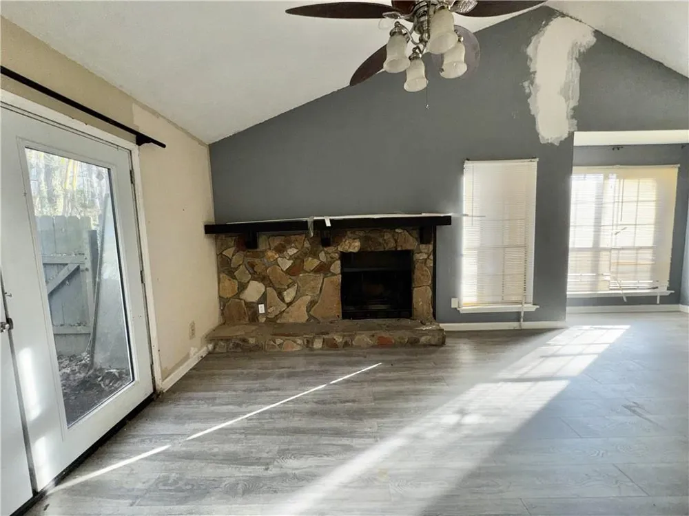 871 Brandy Oaks Lane Stone Mountain, GA 30088