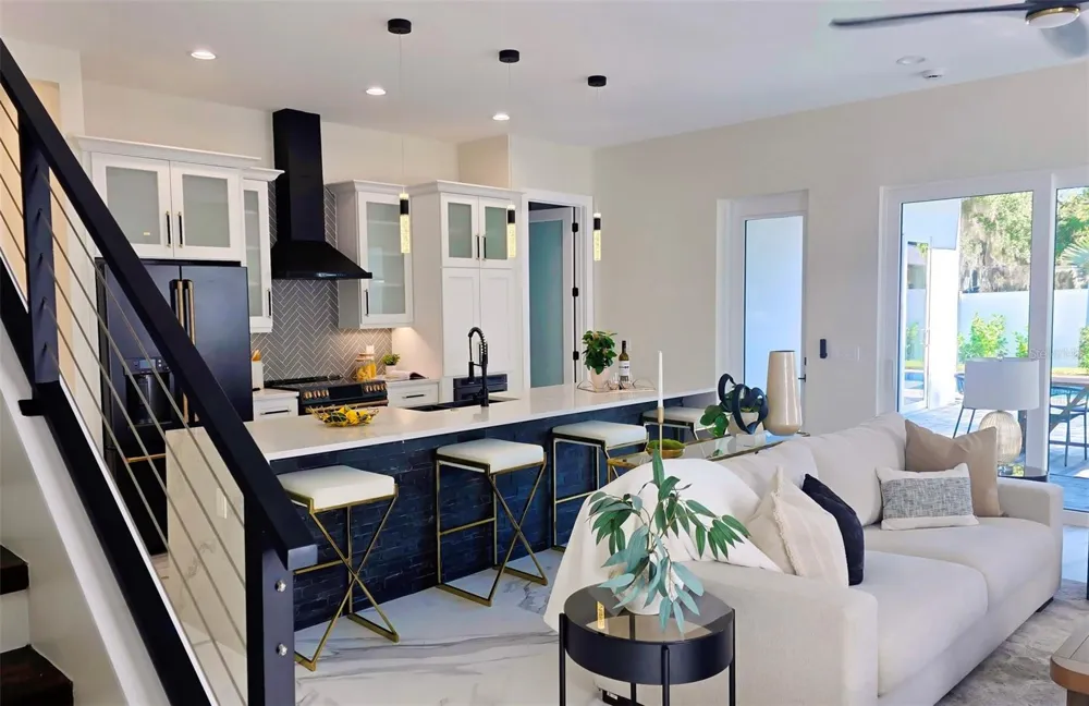 1156 COCOANUT AVENUE Sarasota, FL 34236