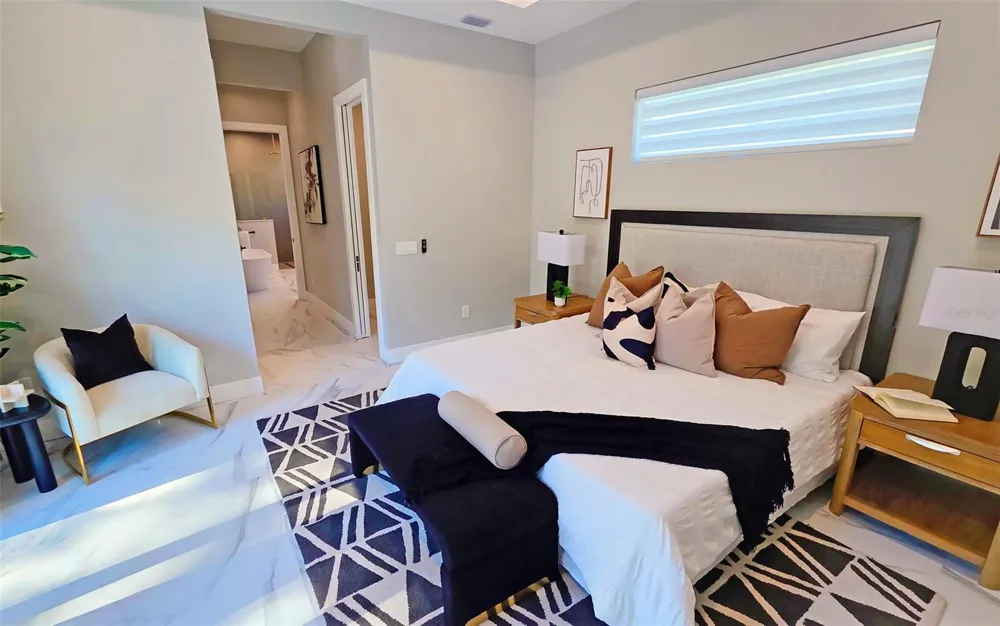 1156 COCOANUT AVENUE Sarasota, FL 34236