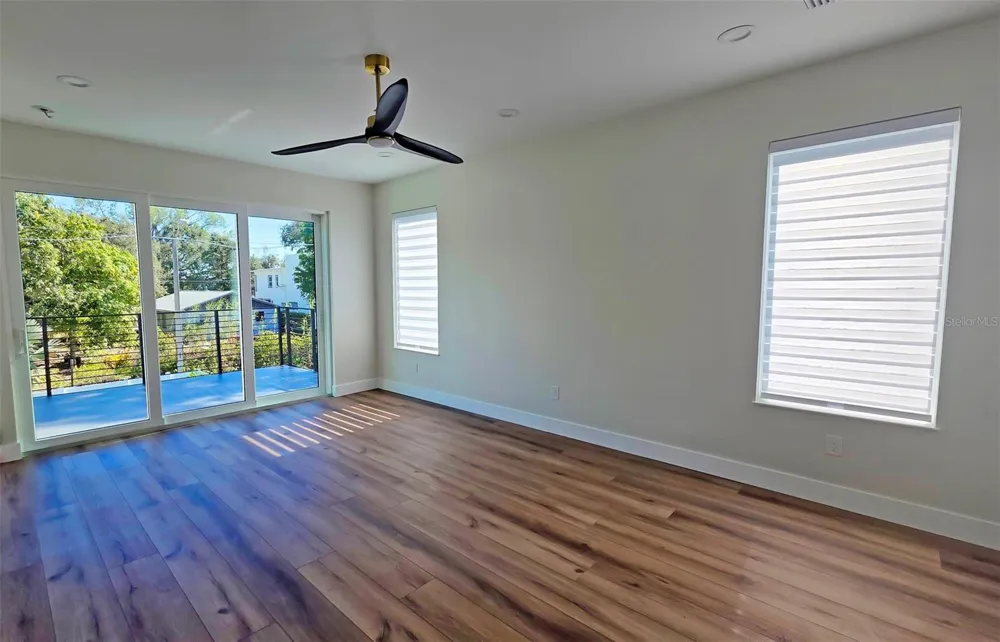 1156 COCOANUT AVENUE Sarasota, FL 34236