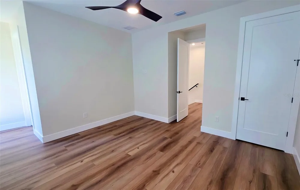 1156 COCOANUT AVENUE Sarasota, FL 34236