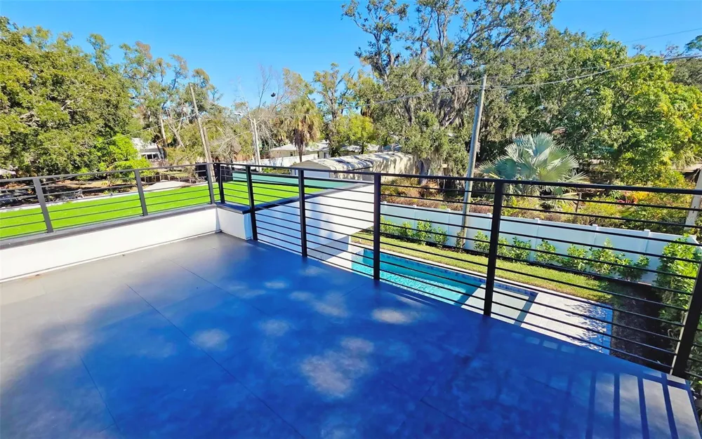 1156 COCOANUT AVENUE Sarasota, FL 34236