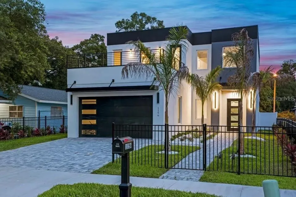 1156 COCOANUT AVENUE Sarasota, FL 34236