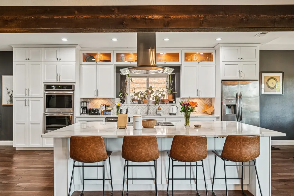 4027 Fairlakes Drive