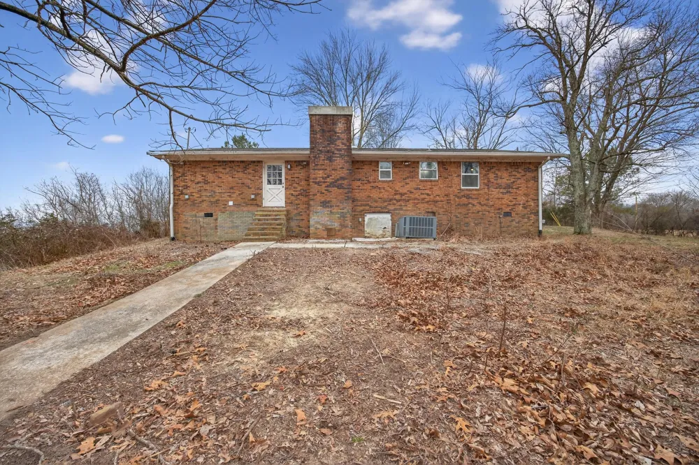 190 Adkins Lane Trenton, GA 30752