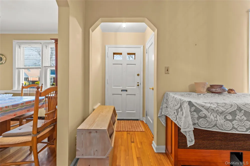 8218 258th Street Floral Park, NY 11004