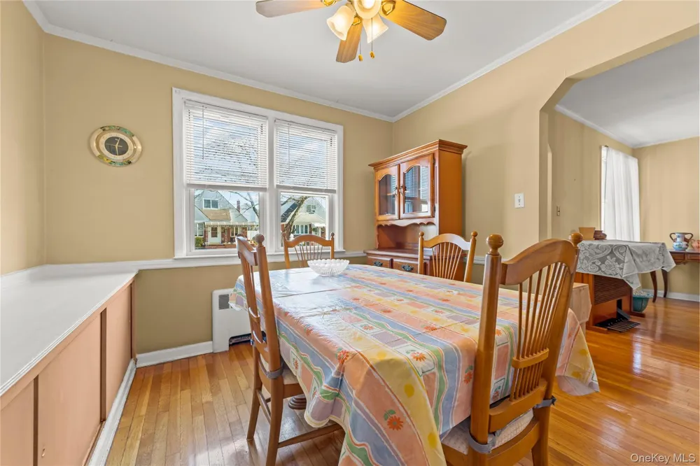 8218 258th Street Floral Park, NY 11004