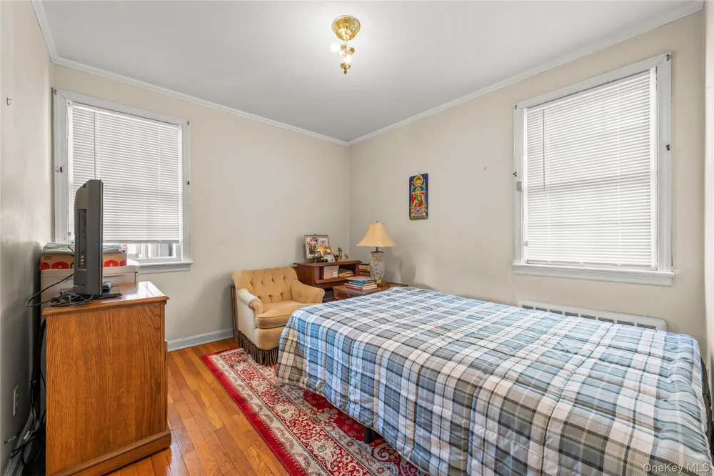 8218 258th Street Floral Park, NY 11004
