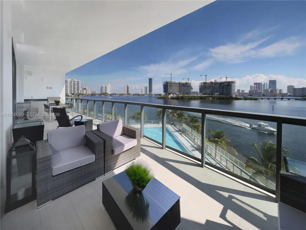 3300 NE 188th St #315 Aventura, FL 33180