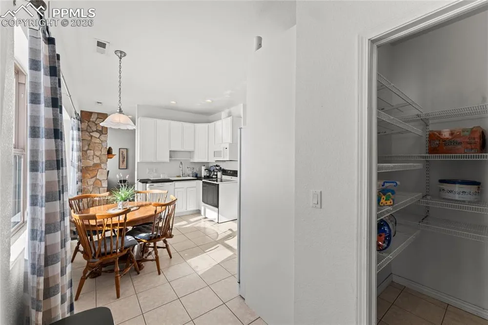 112 Ridge Point Circle Divide, CO 80814
