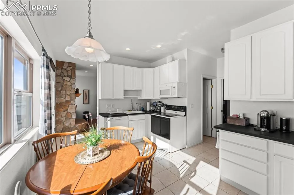 112 Ridge Point Circle Divide, CO 80814