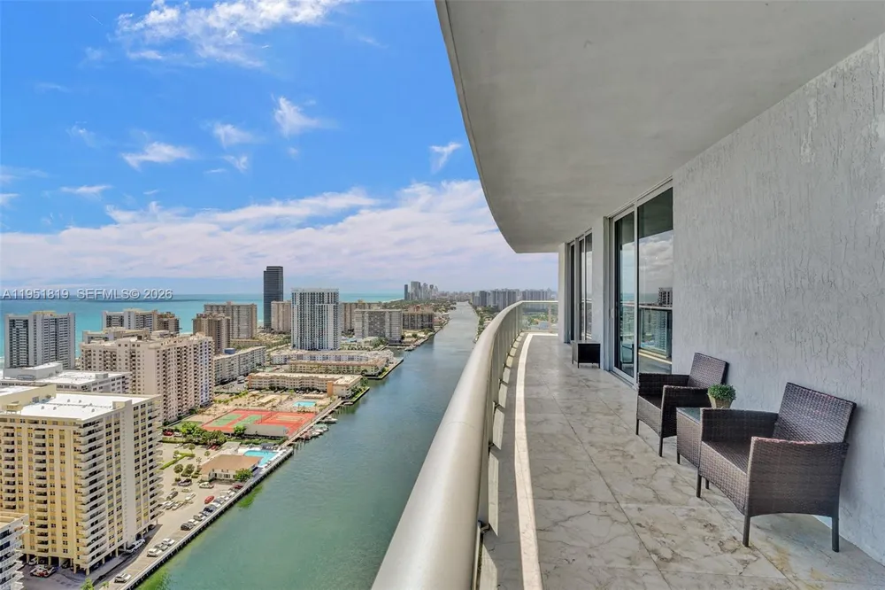 2600 E Hallandale Beach Blvd #T3201 Hallandale Beach, FL 33009
