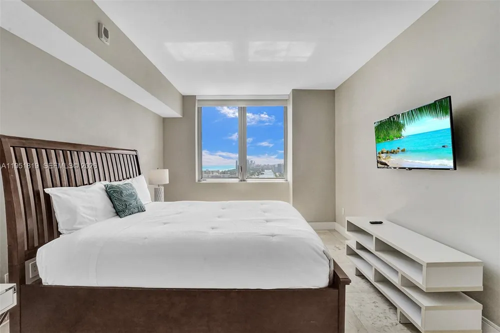 2600 E Hallandale Beach Blvd #T3201 Hallandale Beach, FL 33009