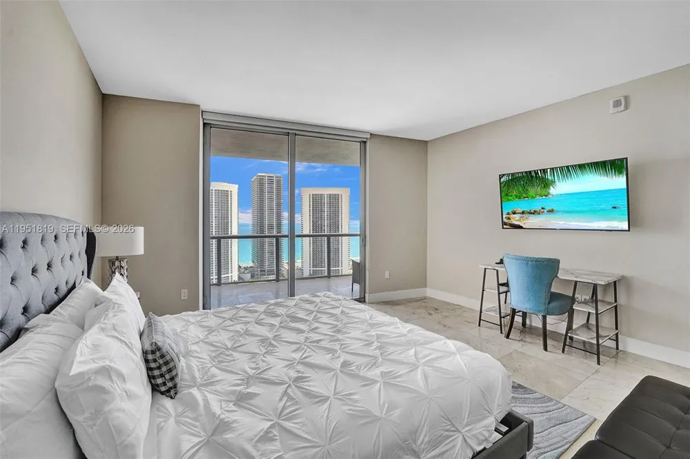 2600 E Hallandale Beach Blvd #T3201 Hallandale Beach, FL 33009